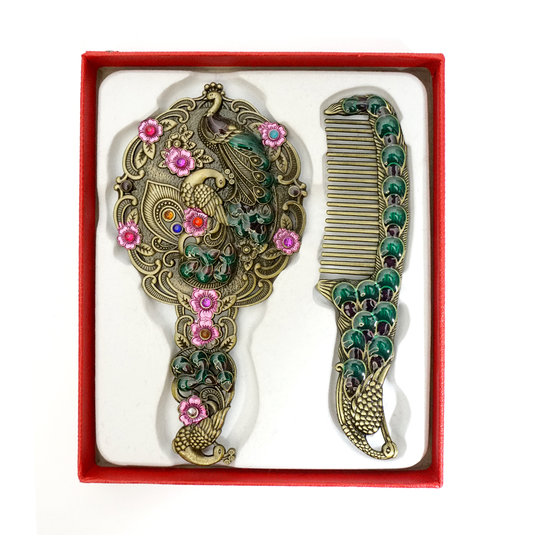 Antique mirror with comb in pink color