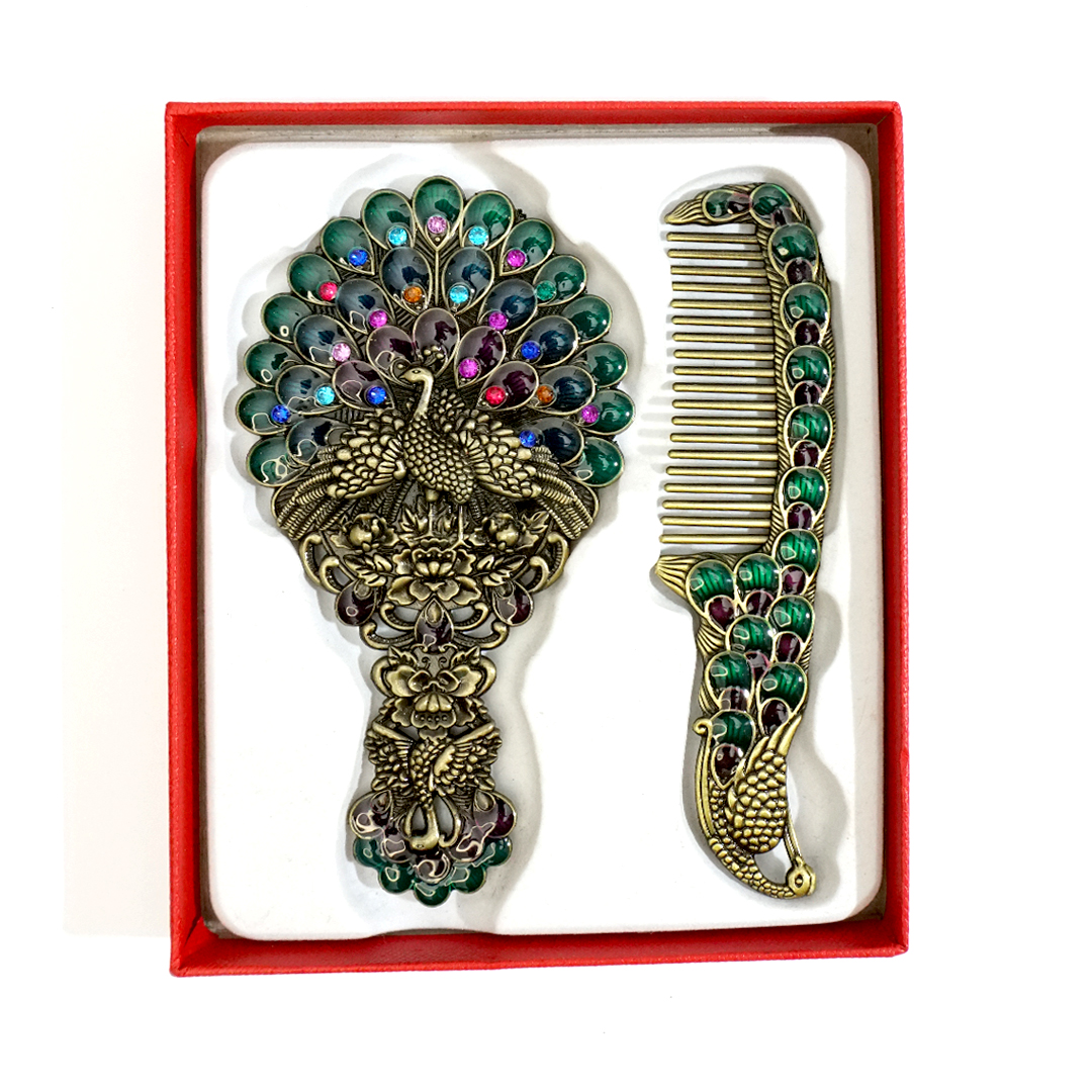 Antique mirror with comb in green color
